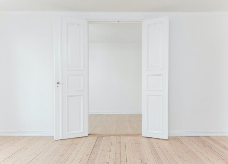 Choosing a new door: Pre-hung or door slab?